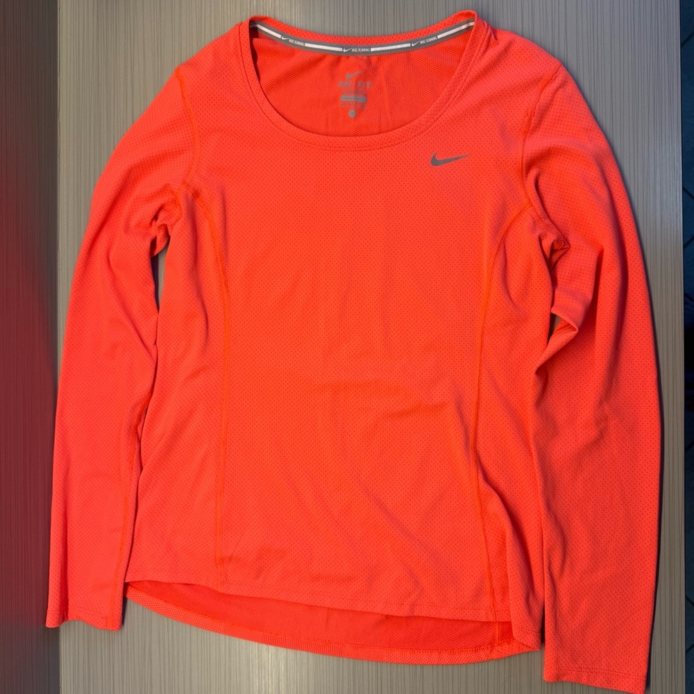 Nike Running Women's Size S Dri Fit Orange Athletic Top breathable 644707-877